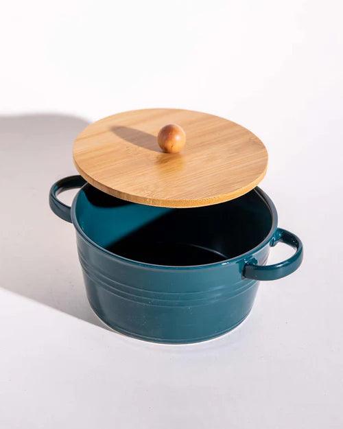Enameled Buffet Casserole with Wood Lid, Green - Medium