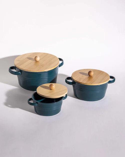 Enameled Buffet Casserole with Wood Lid, Green - Medium