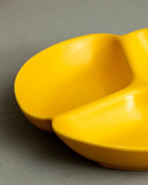 Monochrome Chip & Dip Platter - Yellow