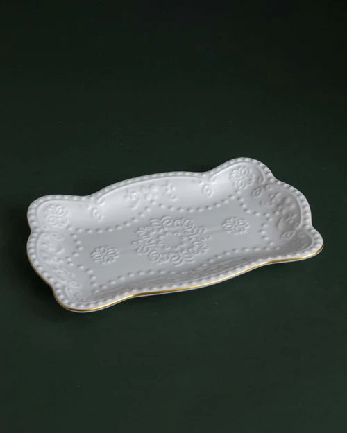 Wavy Edge 2 Tire Serving Platter With Wooden Stand - White