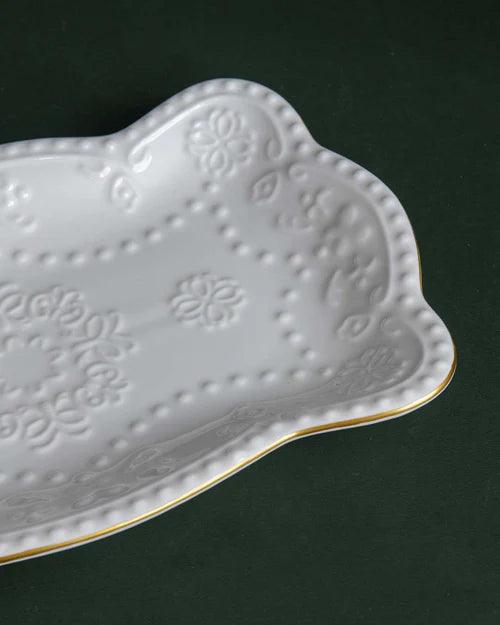 Wavy Edge 2 Tire Serving Platter With Wooden Stand - White