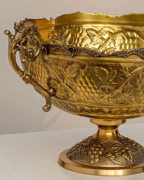 Embossed Round Deep Bowl with Handle - 12"