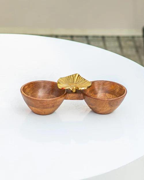 Leaf On Top Wooden Servewear