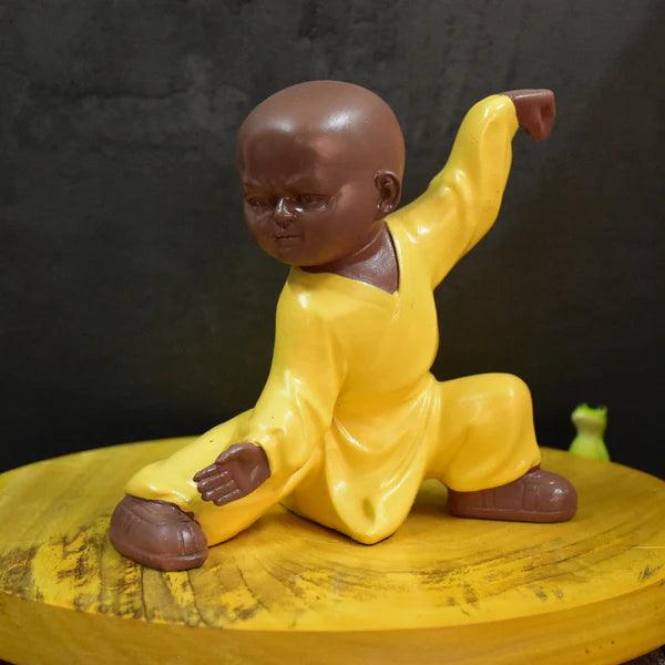 KUNG FU MONK FOR GIFT, DECOR (15X14X9 CM)