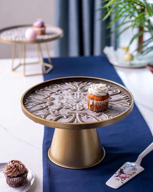 Delightful Display - Cake Stand for Every Occasion