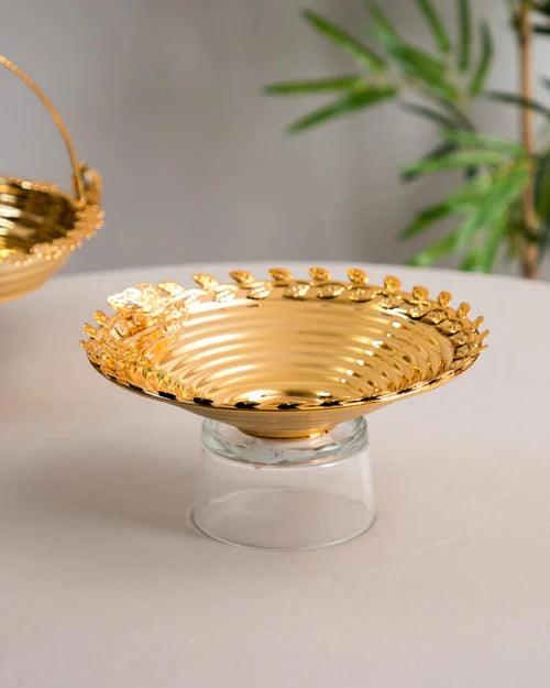 Fresh Delights: Fruit Basket with Glass Base
