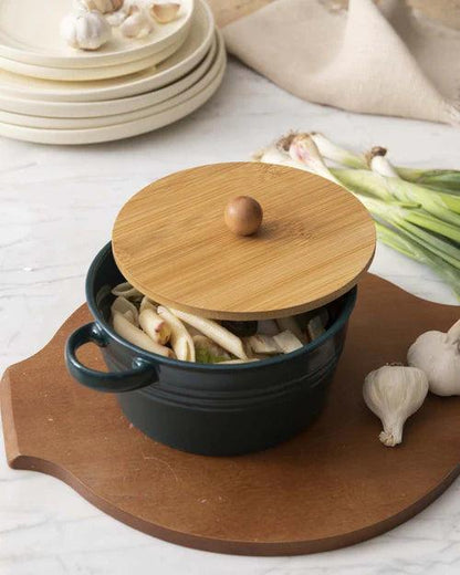 Enameled Buffet Casserole with Wood Lid, Green - Small