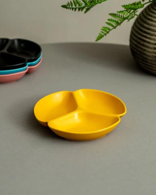 Monochrome Chip & Dip Platter - Yellow