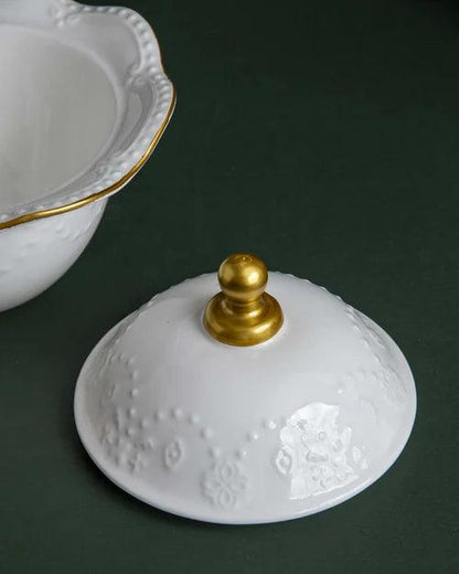 Wavy Edge Dessert Bowl With Lid - White