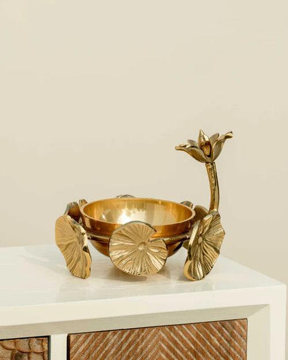 Water Lily Decorative Bowl
