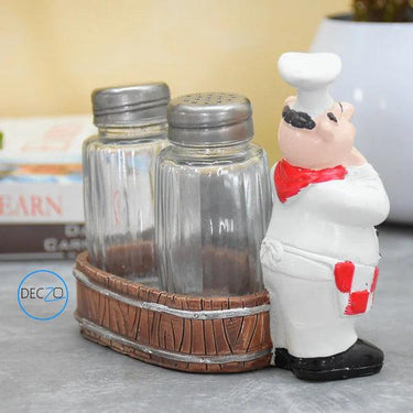 CHEF HOLDING FRY PAN SALT AND PEPPER SHAKER HOLDER