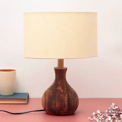 "Matka Ribbed" sheesham wood table lamp with off-white shade